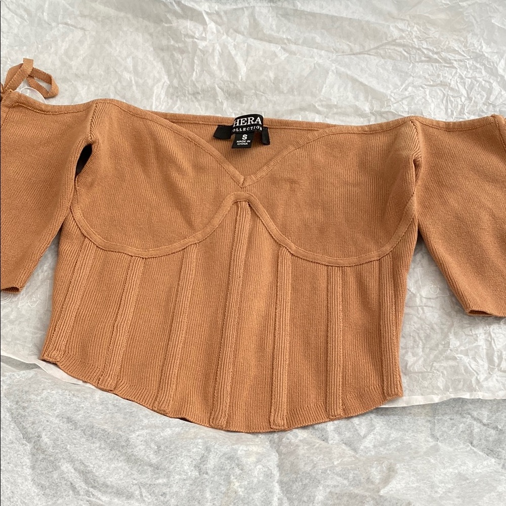NWOT Hera Collection Tan off the shoulder top